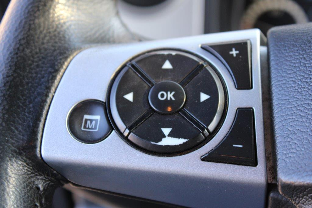 Interior photo 2: Kamion me tendë Mercedes-Benz Atego 1223 Interior photo 2: Kamion me tendë Mercedes-Benz Atego 1223