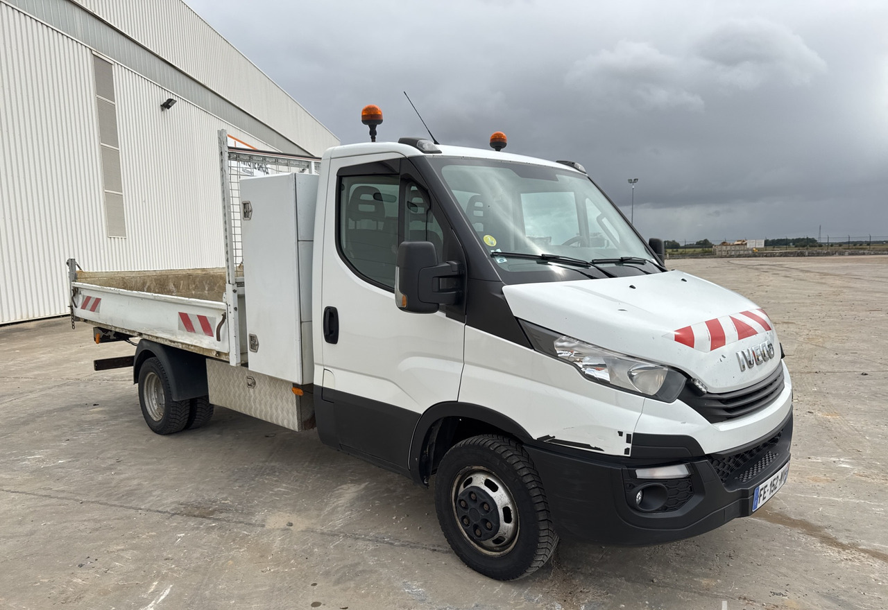 IVECO DAILY 35-150 - Kamion vetëshkarkues: foto 5 IVECO DAILY 35-150 - Kamion vetëshkarkues: foto 5