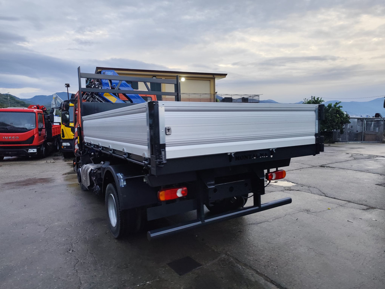 Kamion me vinç IVECO EUROCARGO 120-90L: foto 21