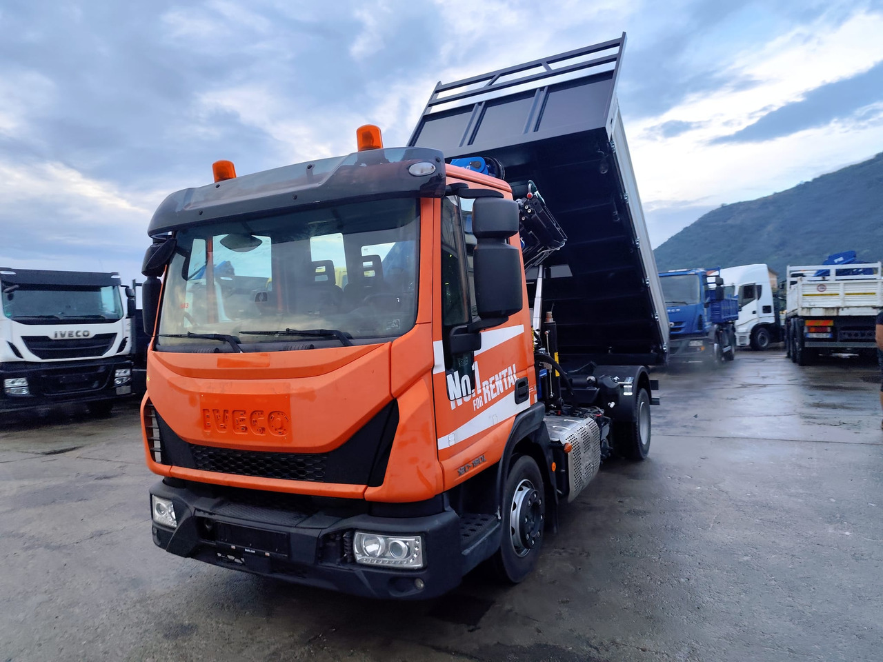 Kamion me vinç IVECO EUROCARGO 120-90L: foto 9