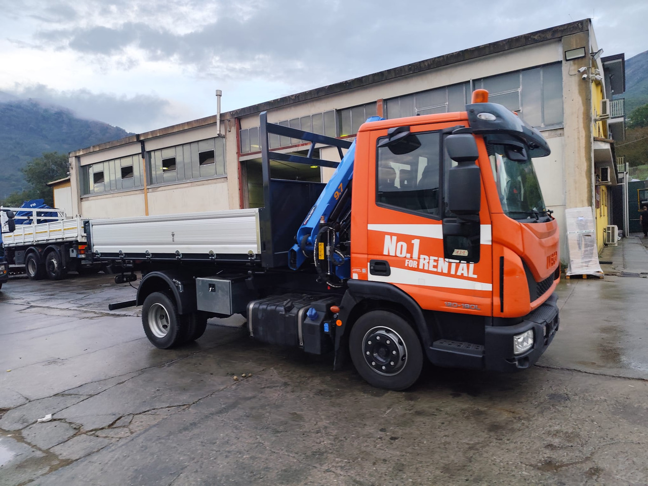 Kamion me vinç IVECO EUROCARGO 120-90L: foto 28