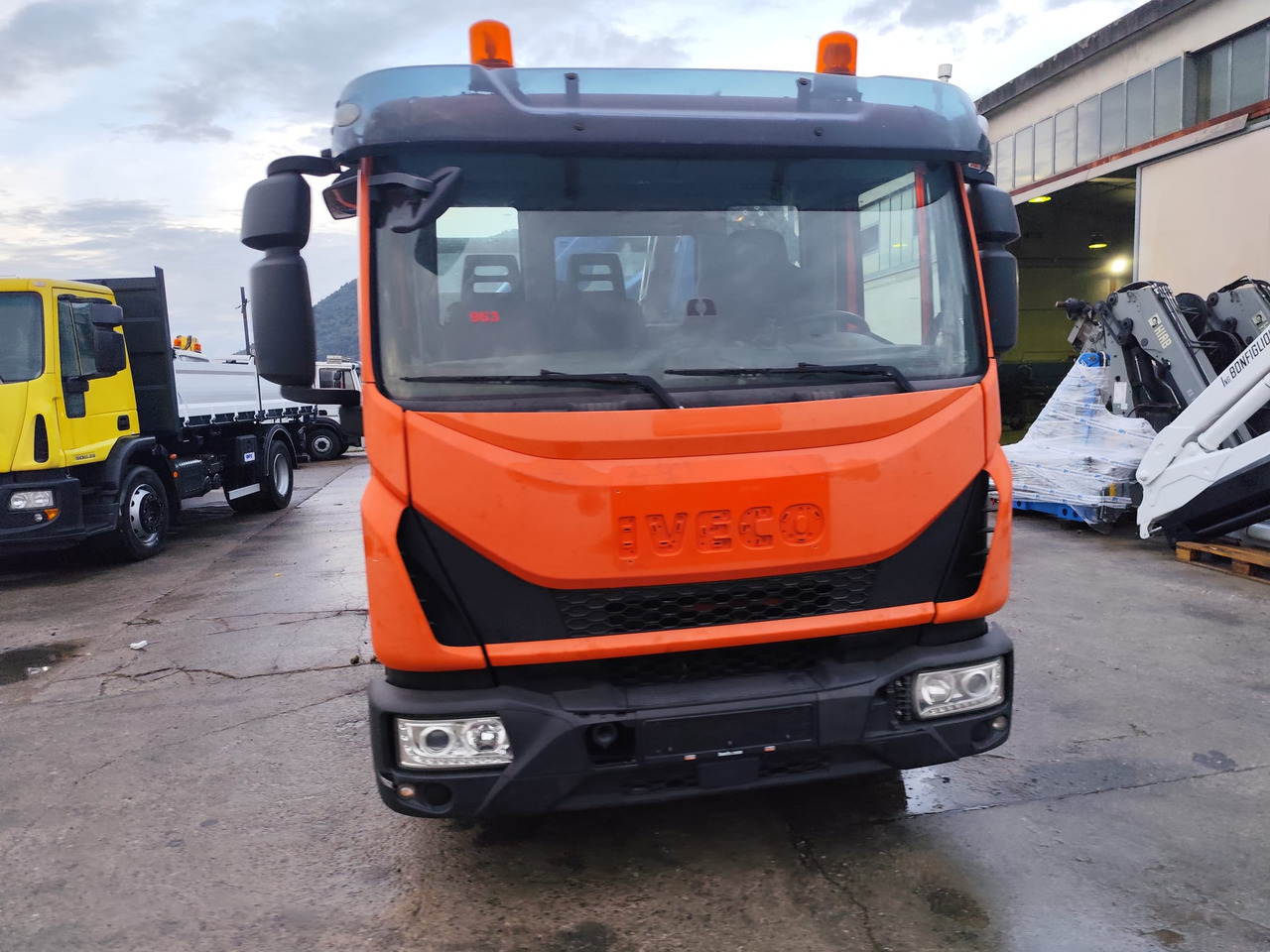 Kamion me vinç IVECO EUROCARGO 120-90L: foto 33