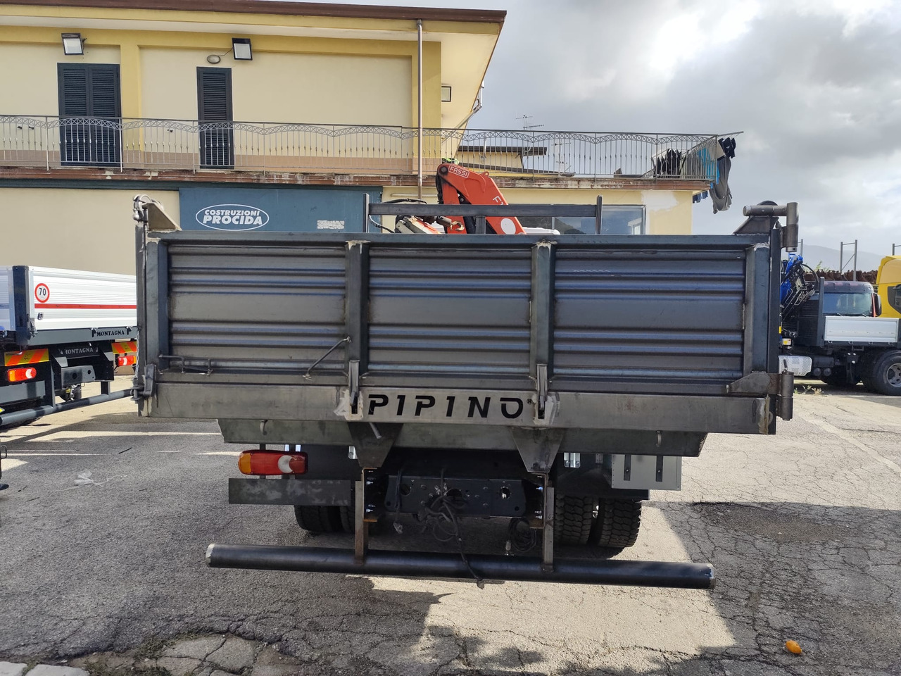 IVECO EUROCARGO 140-250 - Kamion me vinç: foto 5 IVECO EUROCARGO 140-250 - Kamion me vinç: foto 5