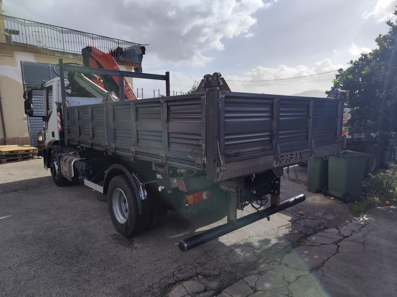 IVECO EUROCARGO 140-250 - Kamion me vinç: foto 4 IVECO EUROCARGO 140-250 - Kamion me vinç: foto 4