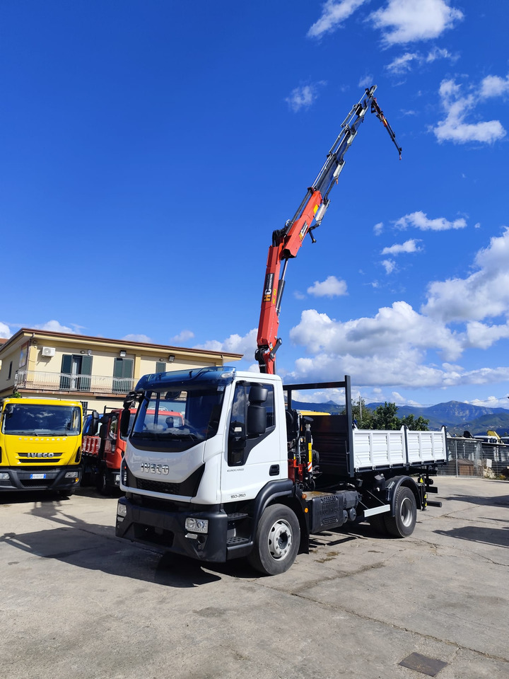 IVECO EUROCARGO 160-250 - Kamion me vinç, Kamion vetëshkarkues: foto 3 IVECO EUROCARGO 160-250 - Kamion me vinç, Kamion vetëshkarkues: foto 3
