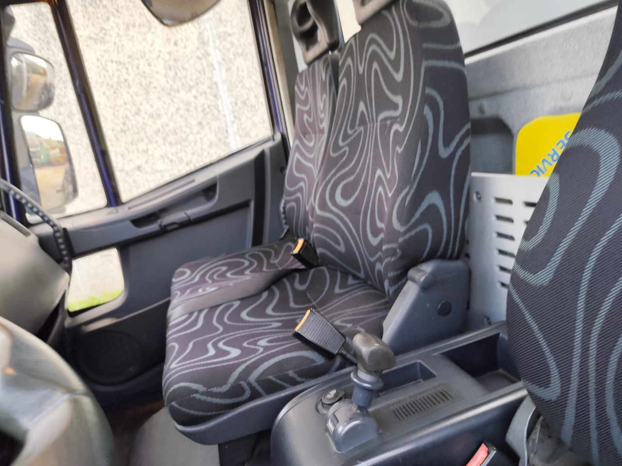 IVECO EUROCARGO 75E18 - Kamion me karroceri të hapur: foto 3 IVECO EUROCARGO 75E18 - Kamion me karroceri të hapur: foto 3