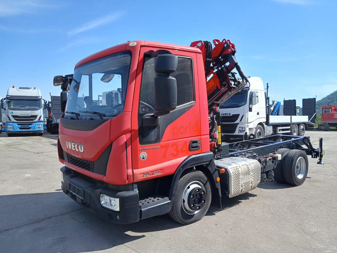 IVECO EUROCARGO 80-190 - Kamion me vinç: foto 1 IVECO EUROCARGO 80-190 - Kamion me vinç: foto 1