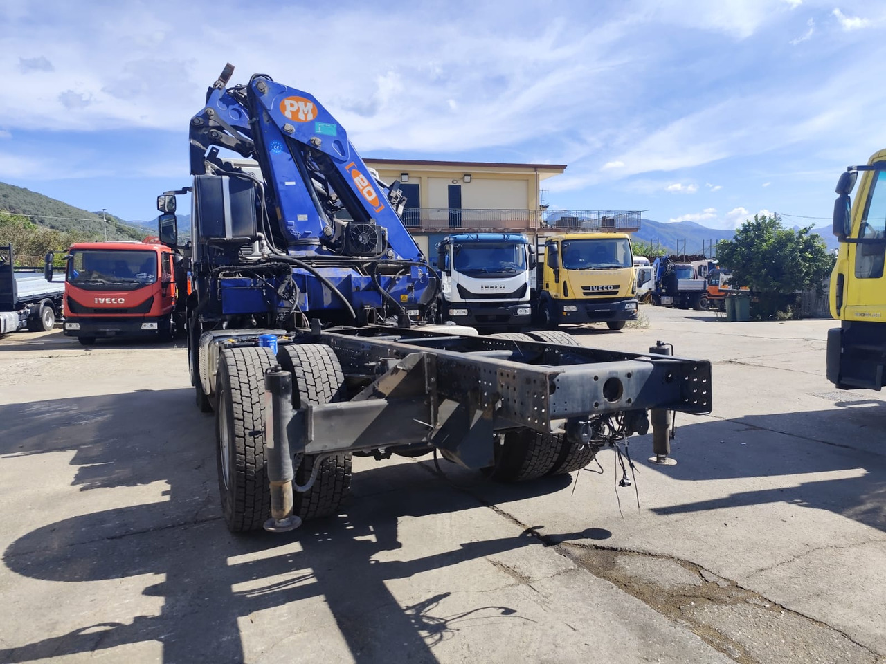 IVECO STRALIS 190S31 - Kamion me vinç: foto 4 IVECO STRALIS 190S31 - Kamion me vinç: foto 4