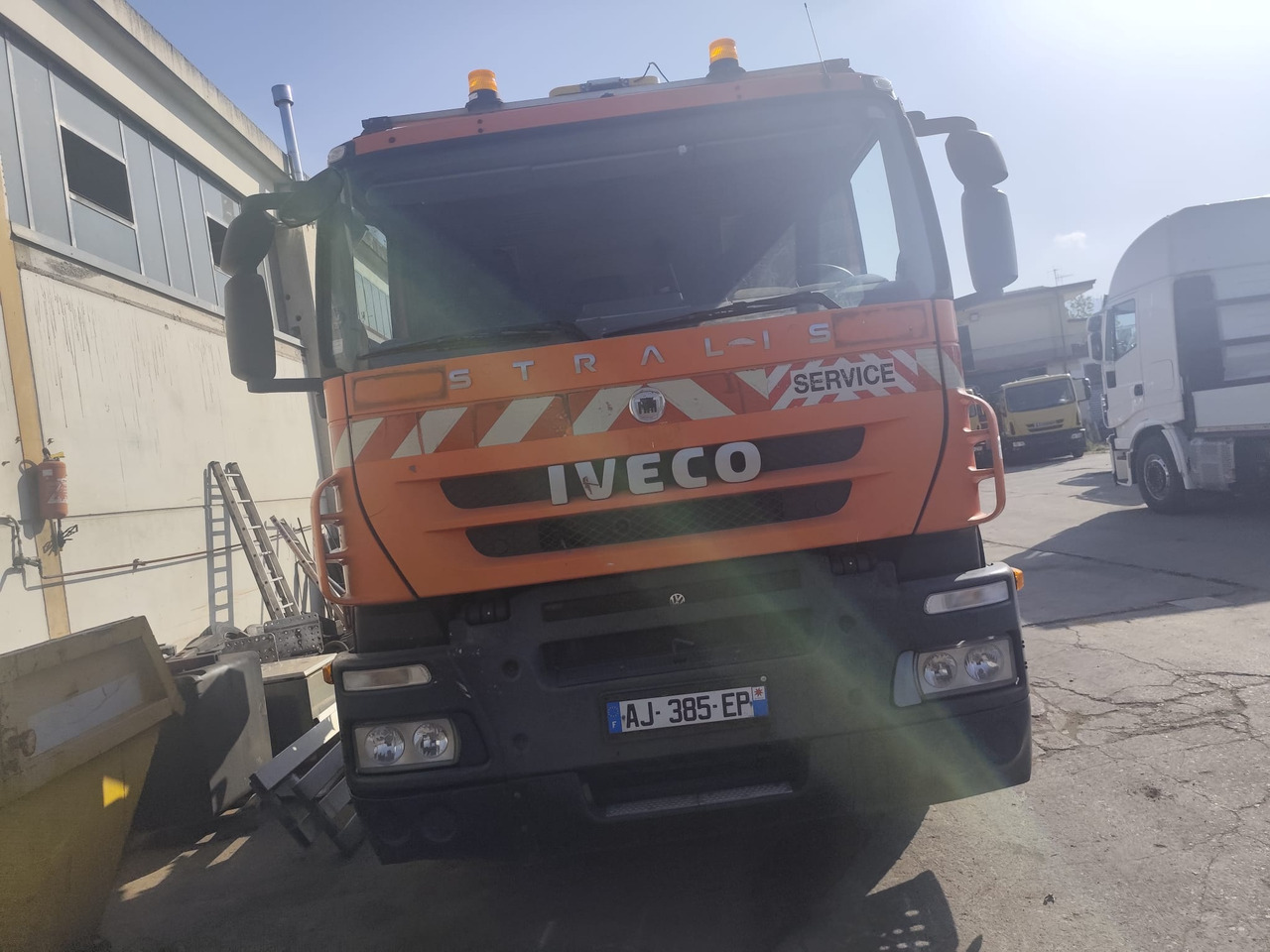 IVECO STRALIS 190S31 - Kamion me vinç: foto 4 IVECO STRALIS 190S31 - Kamion me vinç: foto 4