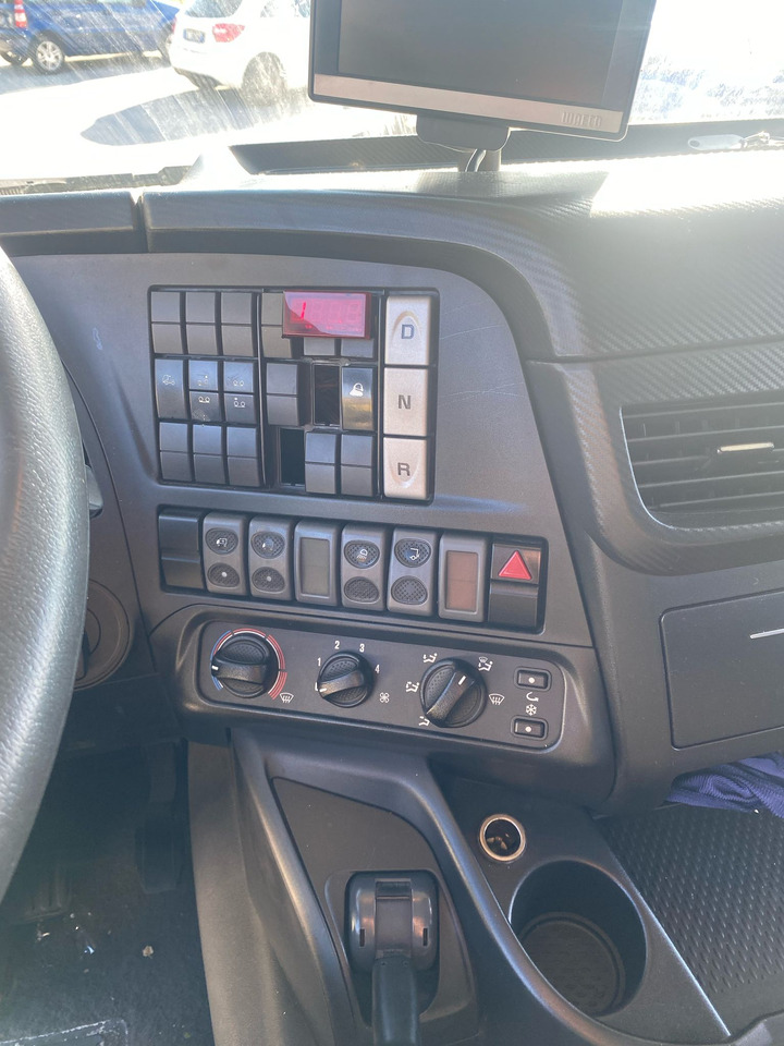 IVECO STRALIS AD 260S31 - Kamion kabinë-shasi: foto 5 IVECO STRALIS AD 260S31 - Kamion kabinë-shasi: foto 5
