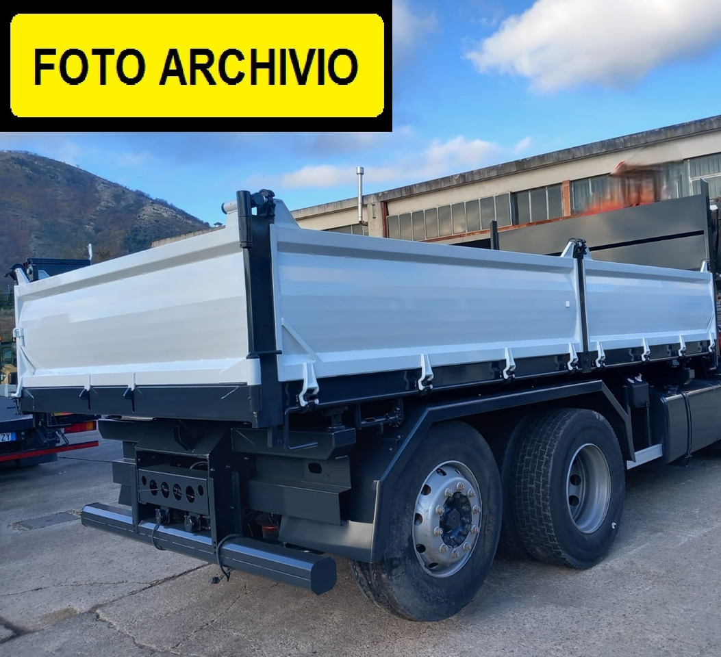 IVECO STRALIS AD 260S31 XP - Kamion me vinç: foto 2 IVECO STRALIS AD 260S31 XP - Kamion me vinç: foto 2