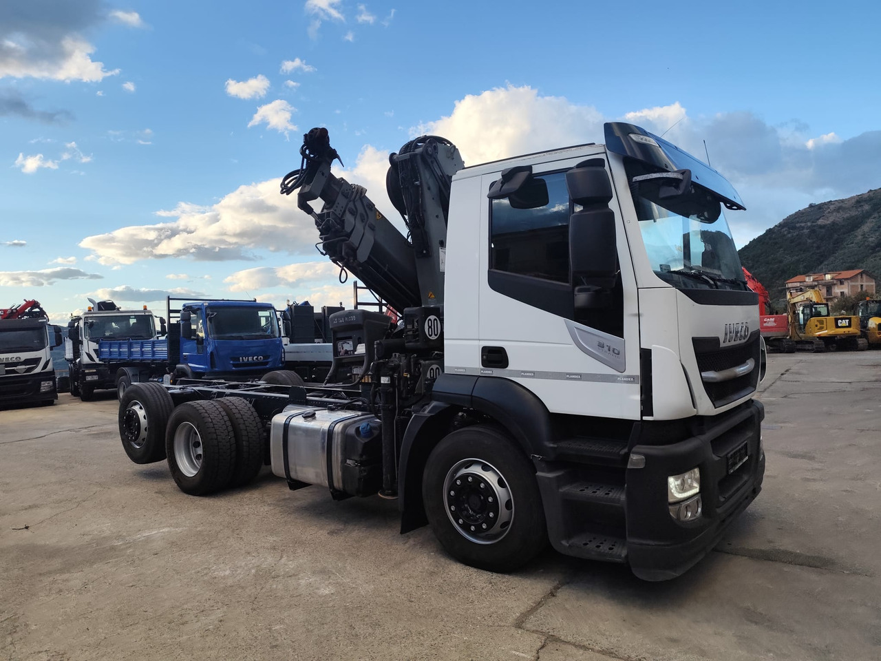 IVECO STRALIS AD 260S31 Y/P - Kamion vetëshkarkues, Kamion me vinç: foto 2 IVECO STRALIS AD 260S31 Y/P - Kamion vetëshkarkues, Kamion me vinç: foto 2