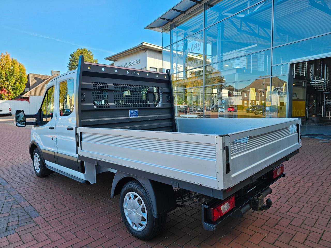 Ford Transit Pritsche 310 DoKa AHK Klima 7 Sitzer - Kamioncine me karroceri, Kamioncine dopio kabinë: foto 3 Ford Transit Pritsche 310 DoKa AHK Klima 7 Sitzer - Kamioncine me karroceri, Kamioncine dopio kabinë: foto 3