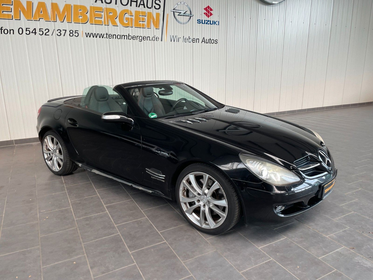 Mercedes-Benz SLK 200 SLK Roadster Navi Leder - Veturë: foto 1 Mercedes-Benz SLK 200 SLK Roadster Navi Leder - Veturë: foto 1