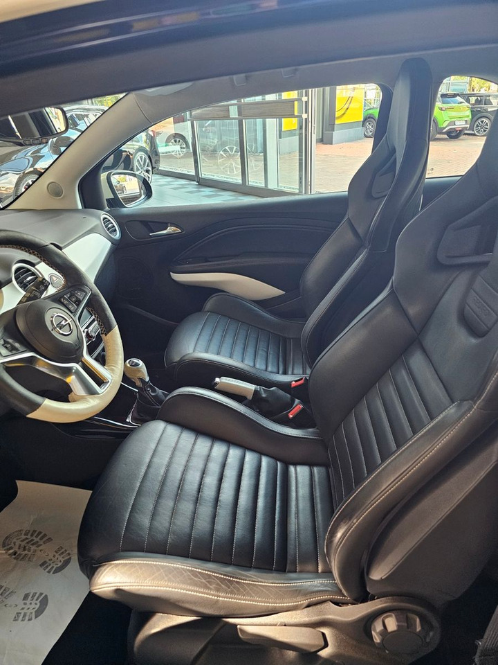 Opel Adam Rocks S Recaro Leder Infinity 18" - Veturë: foto 5 Opel Adam Rocks S Recaro Leder Infinity 18" - Veturë: foto 5
