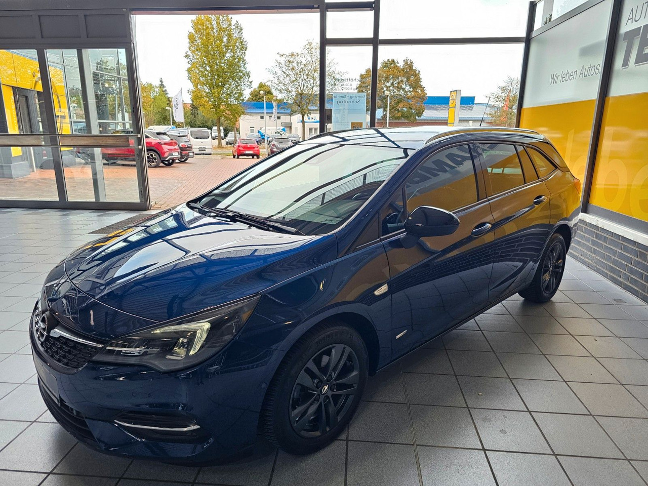 Opel Astra K ST AUTOMATIK SHZ Einparkassistent Kamera - Makinë me portobagazh: foto 2 Opel Astra K ST AUTOMATIK SHZ Einparkassistent Kamera - Makinë me portobagazh: foto 2