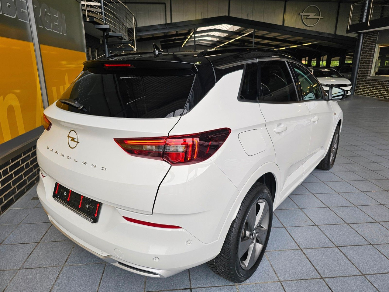 Opel Grandland Elegance AT-8 Navi Kamera LED - SUV: foto 4 Opel Grandland Elegance AT-8 Navi Kamera LED - SUV: foto 4