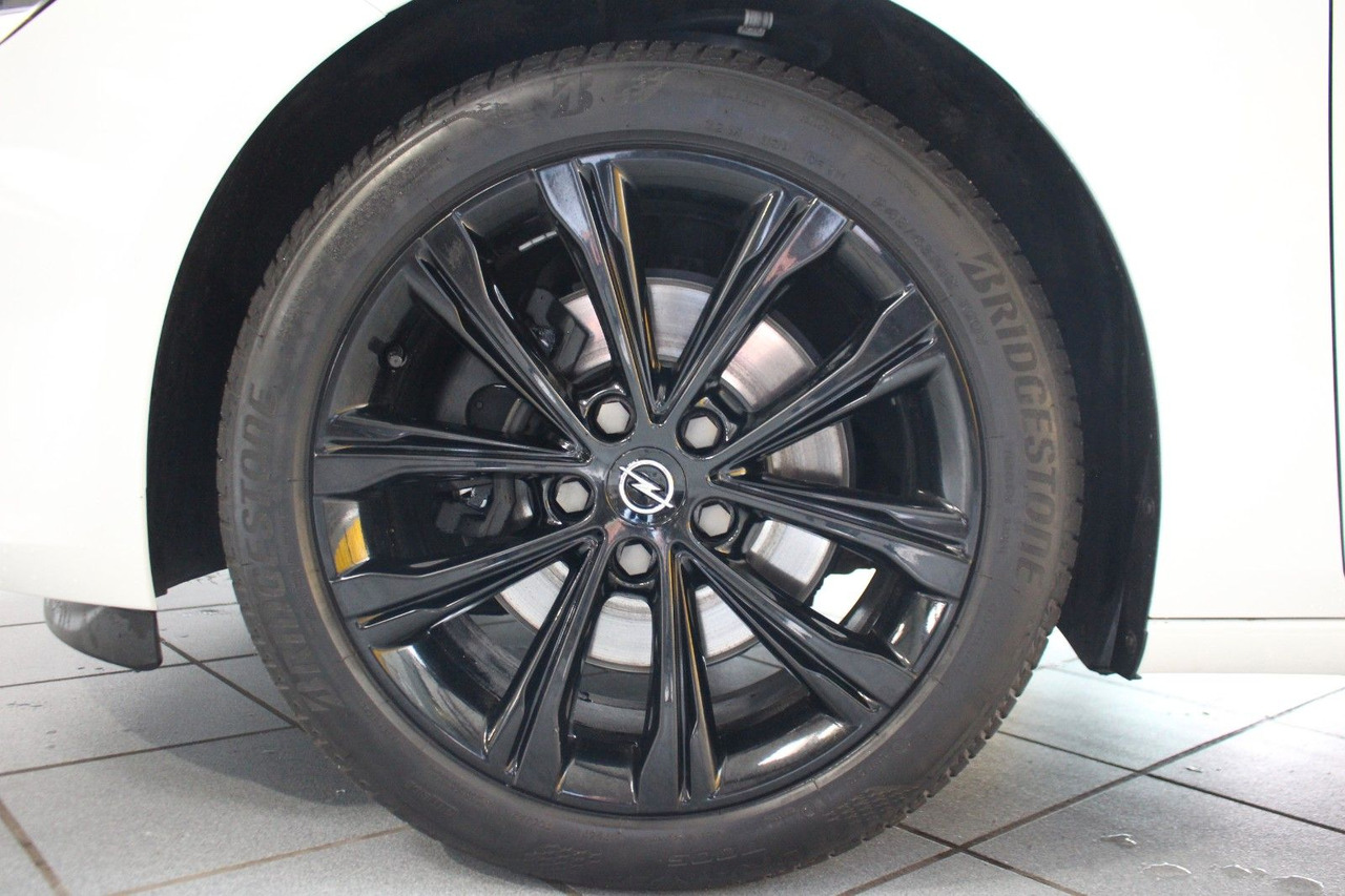 Veturë Opel Insignia B ST 4x4 Leder Massage Bose Matrix AHK: foto 17