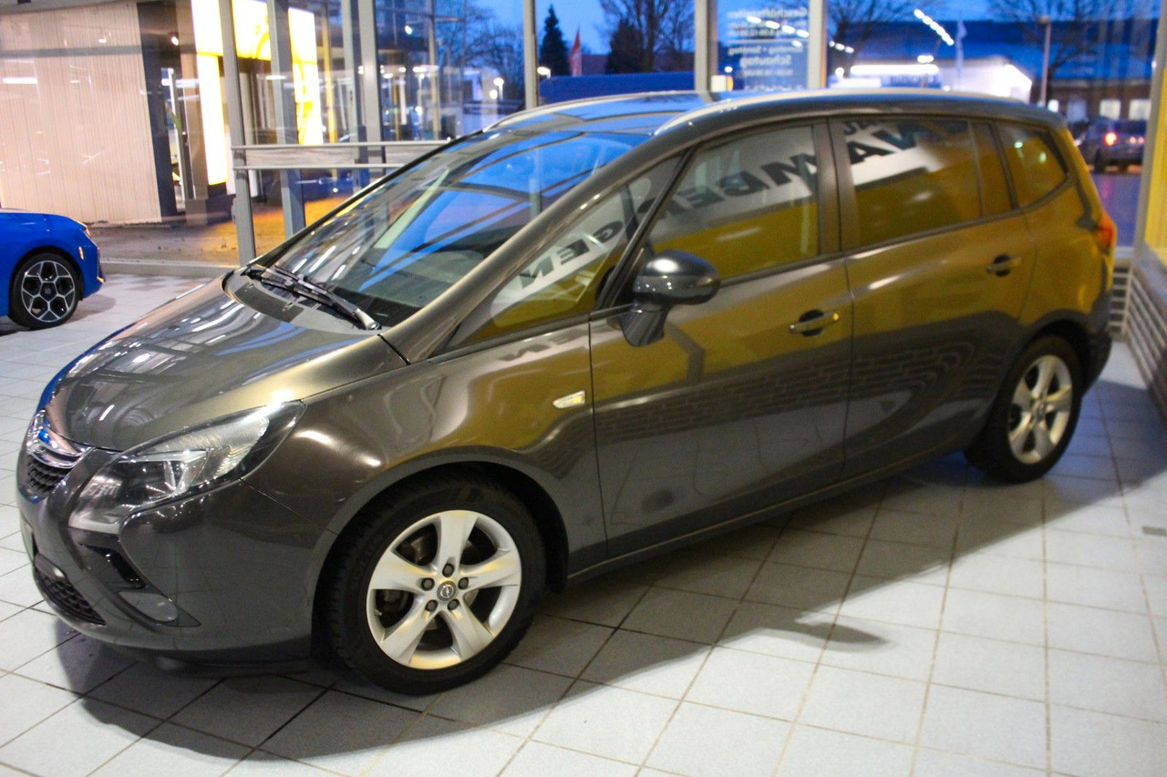 Opel Zafira C Tourer Style PDC Sitz u.Lenkradheizung - Furgon pasagjerësh: foto 5 Opel Zafira C Tourer Style PDC Sitz u.Lenkradheizung - Furgon pasagjerësh: foto 5
