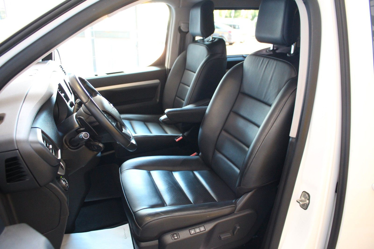 Opel Zafira Life Tourer M VIP-Sitze Tisch Leder AHK - Furgon pasagjerësh: foto 5 Opel Zafira Life Tourer M VIP-Sitze Tisch Leder AHK - Furgon pasagjerësh: foto 5