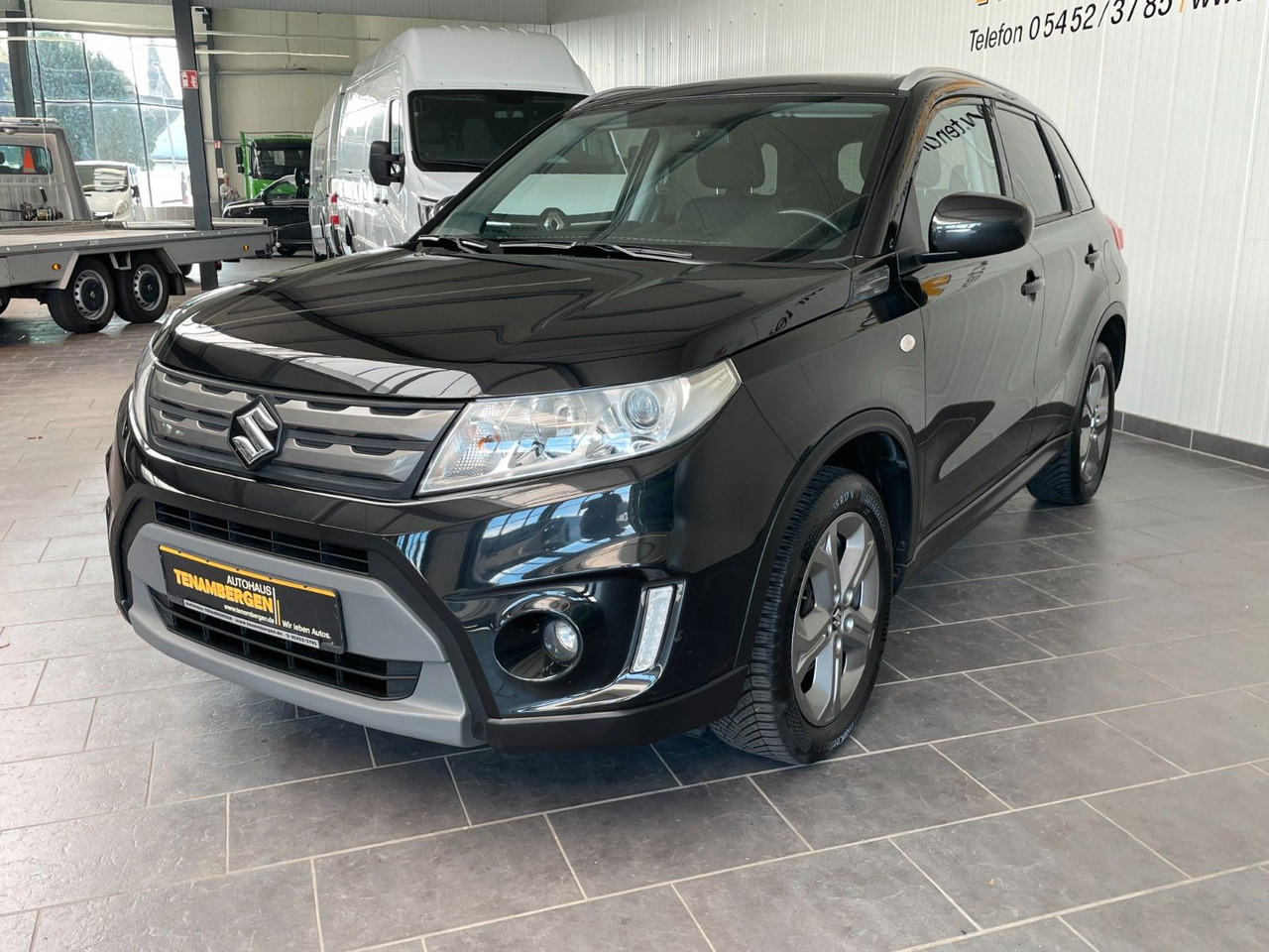Suzuki Vitara 1.6 Comfort 4x2 AHK Allwetterreifen - SUV: foto 5 Suzuki Vitara 1.6 Comfort 4x2 AHK Allwetterreifen - SUV: foto 5