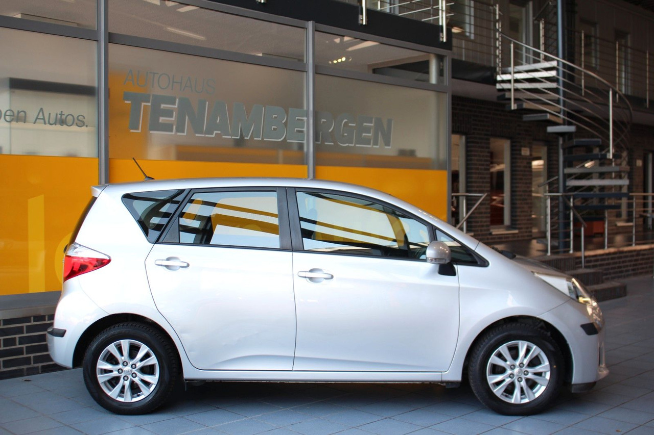 Toyota Verso-S Life Klima ZV Allwetter Kamera AHK - Furgon pasagjerësh: foto 3 Toyota Verso-S Life Klima ZV Allwetter Kamera AHK - Furgon pasagjerësh: foto 3