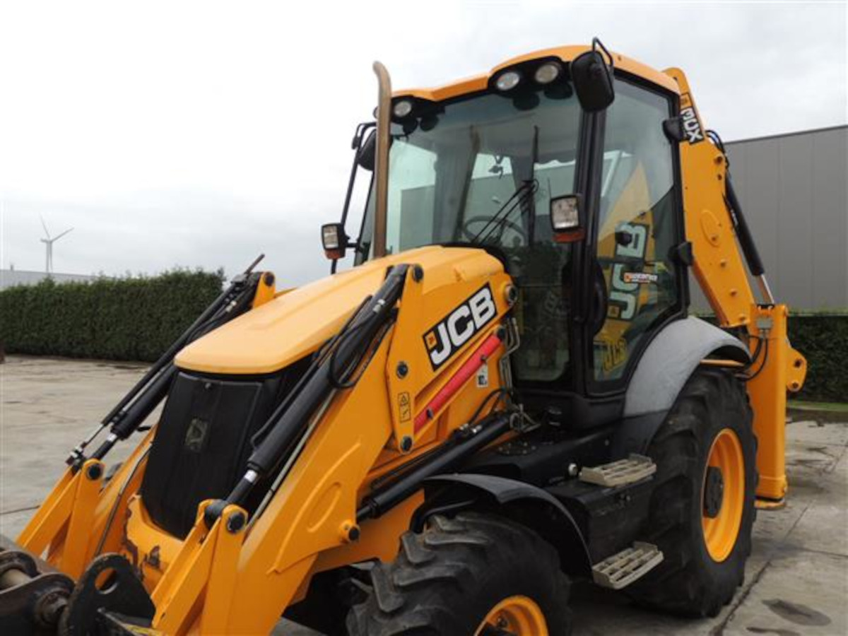 JCB 3CX - Fadromë me shkarkim nga prapa: foto 1 JCB 3CX - Fadromë me shkarkim nga prapa: foto 1