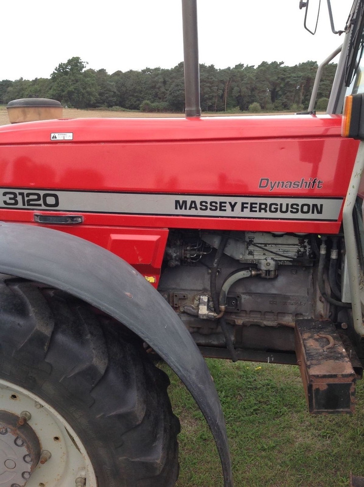 Massey Ferguson 3120 - Traktor: foto 4 Massey Ferguson 3120 - Traktor: foto 4