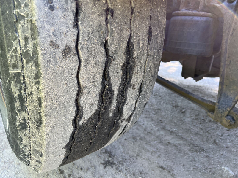 Kamion vetëngarkues Volvo FH480: foto 17 Kamion vetëngarkues Volvo FH480: foto 17