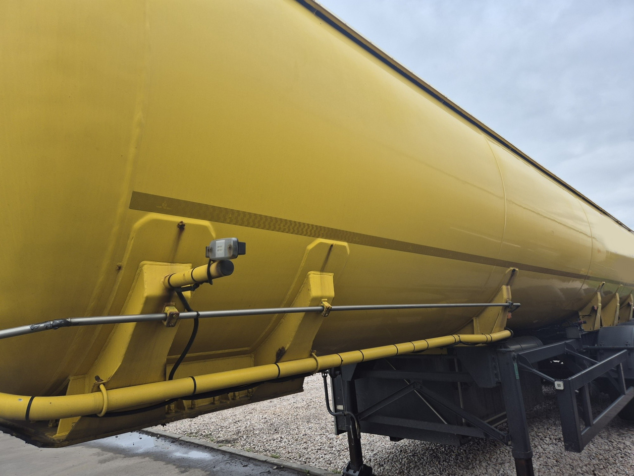 STOKOTA LPG/ PROPANE/ BUTANE - Gjysmë rimorkio me bot: foto 2 STOKOTA LPG/ PROPANE/ BUTANE - Gjysmë rimorkio me bot: foto 2