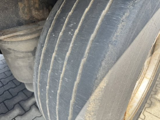 Krone Pritsche + Plane SD/DA06CLNF/1227XBF0 - Gjysmë rimorkio me tendë: foto 5 Krone Pritsche + Plane SD/DA06CLNF/1227XBF0 - Gjysmë rimorkio me tendë: foto 5