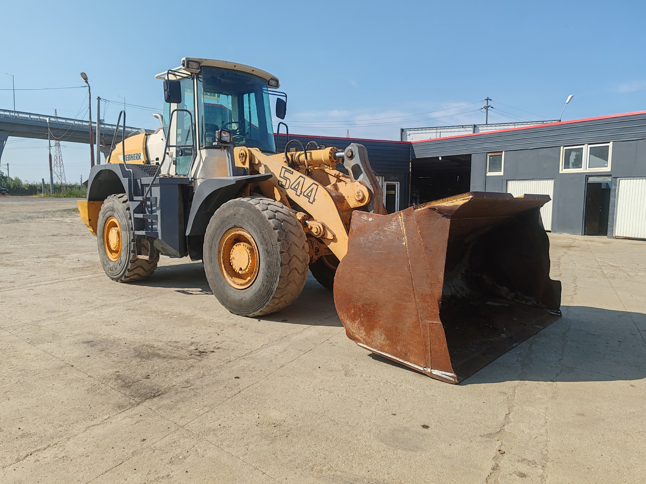 Liebherr 544 Incarcator Frontal Vola - Fadrom me goma: foto 1 Liebherr 544 Incarcator Frontal Vola - Fadrom me goma: foto 1