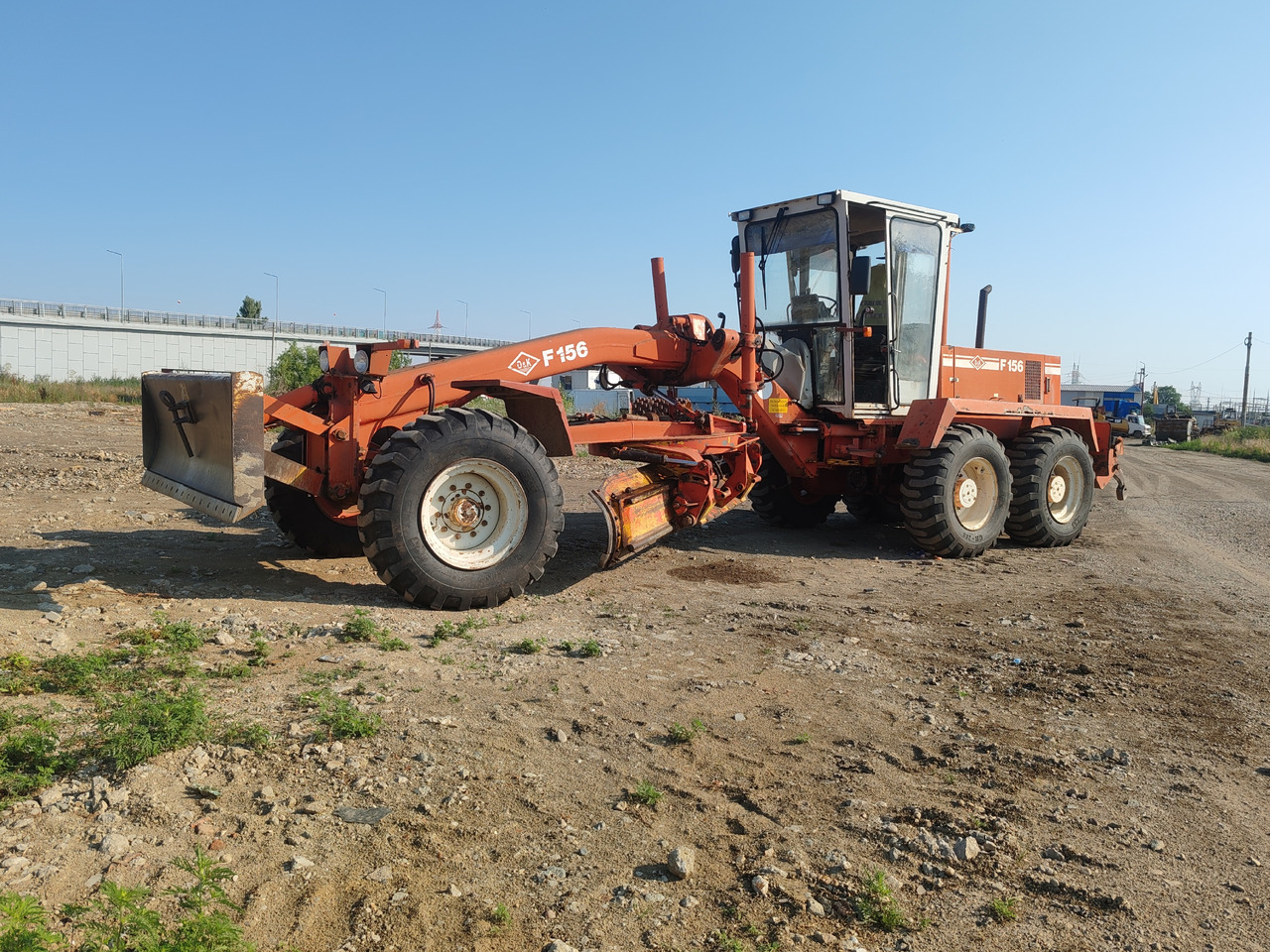 Greder O&K F156 - Makineri ndërtimi: foto 1 Greder O&K F156 - Makineri ndërtimi: foto 1