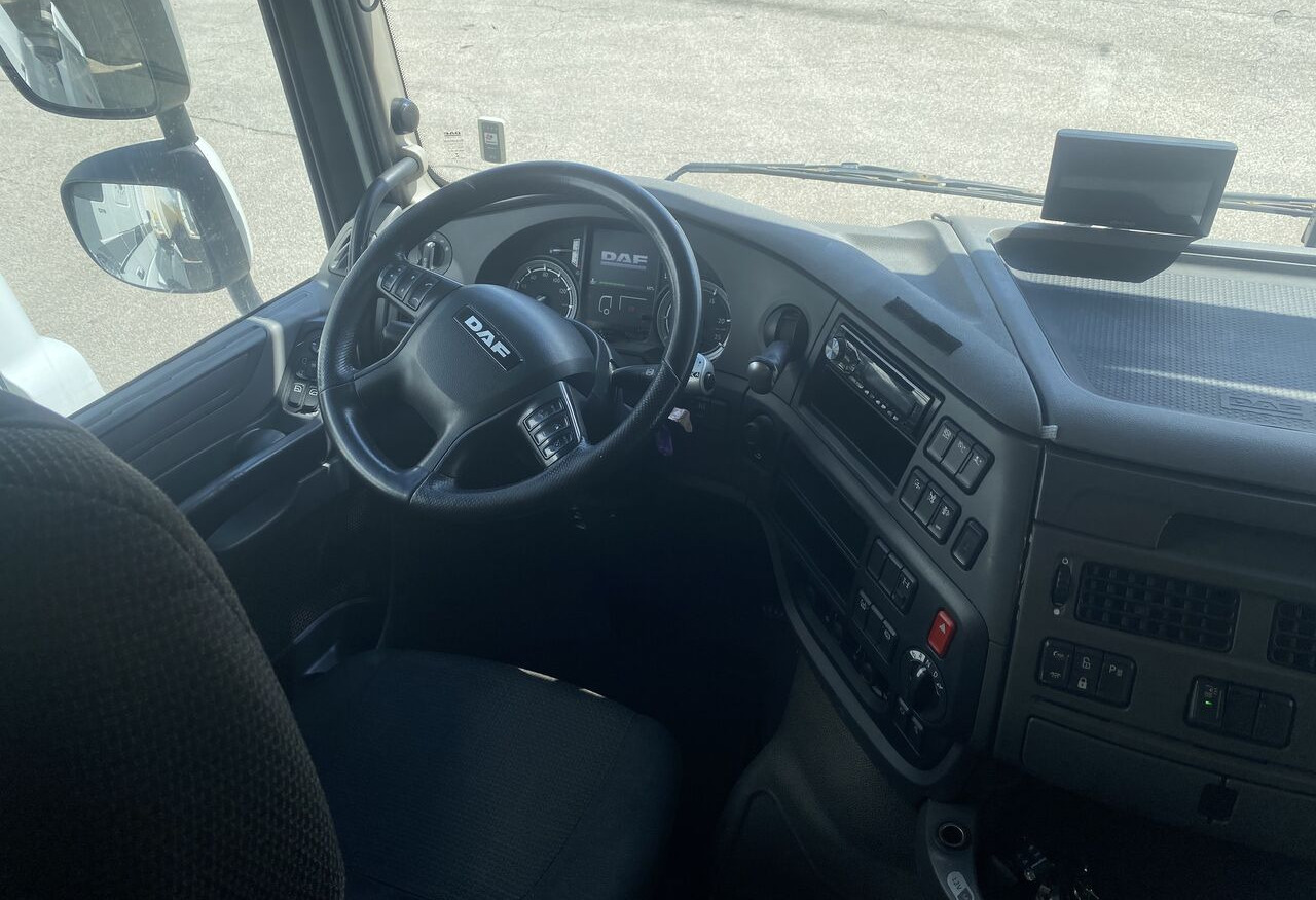 DAF - Gjysmë-kamion: foto 4 DAF - Gjysmë-kamion: foto 4