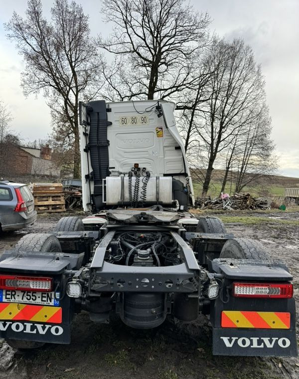 Volvo FH540 - Gjysmë-kamion: foto 4 Volvo FH540 - Gjysmë-kamion: foto 4