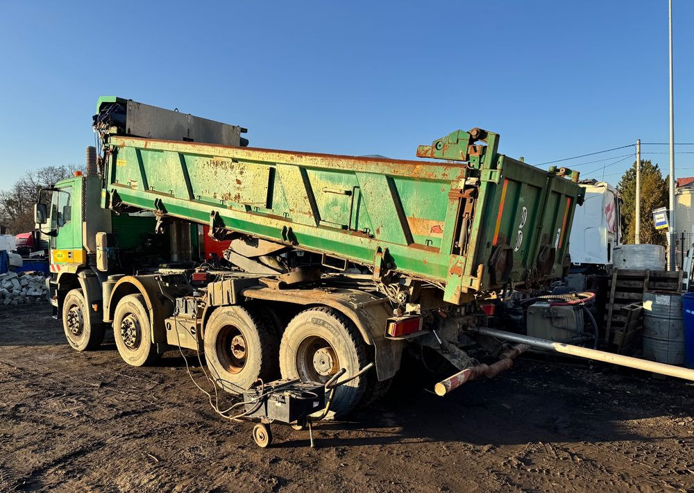 Iveco EuroTrakker - Kamion vetëshkarkues: foto 4 Iveco EuroTrakker - Kamion vetëshkarkues: foto 4