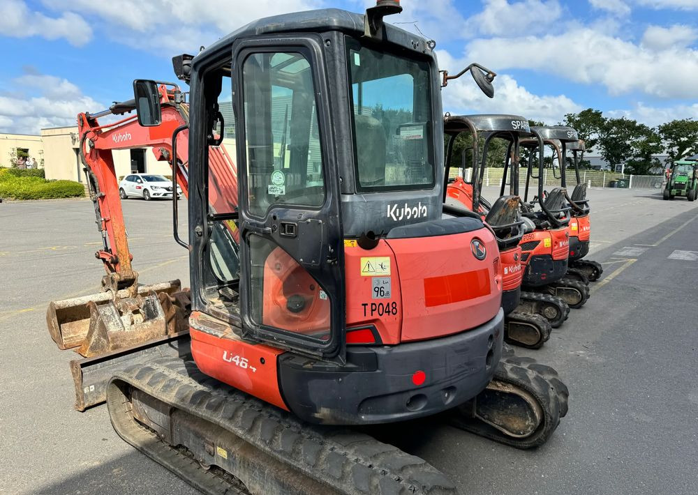 Kubota U48-4 - Ekskavator me zinxhirë: foto 3 Kubota U48-4 - Ekskavator me zinxhirë: foto 3