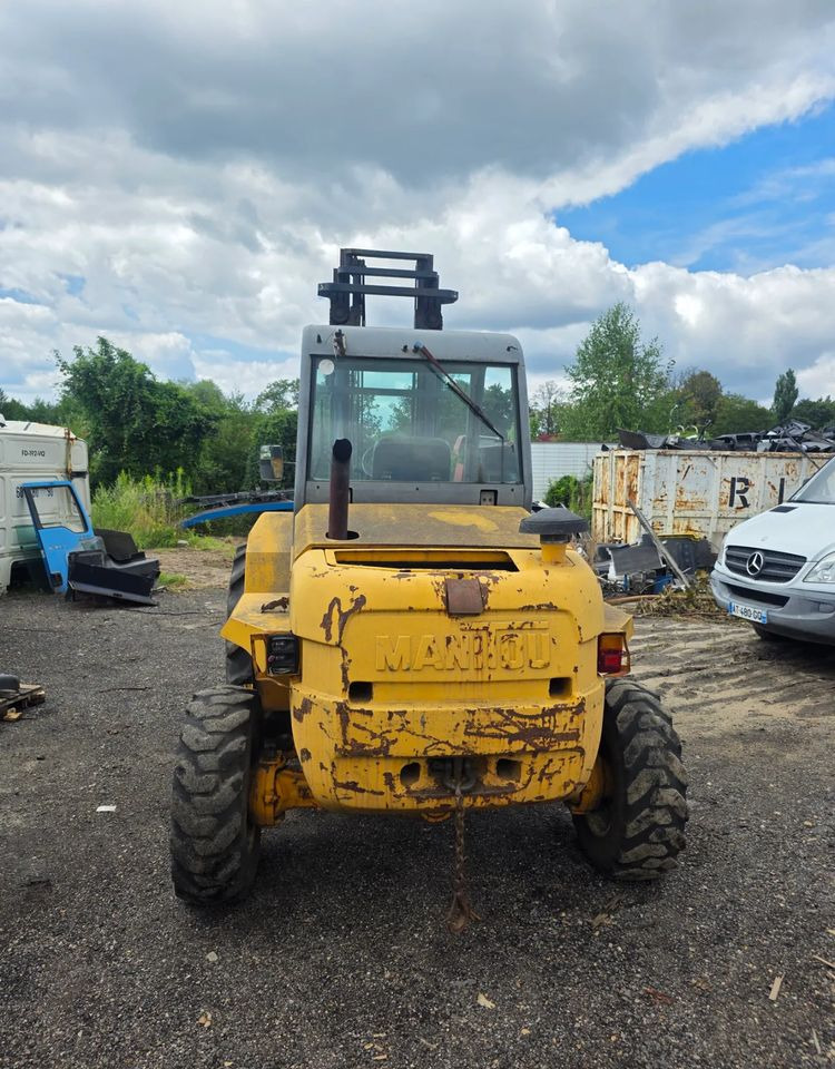 Manitou M26.4 Terenowy 4x4 5,5m - Ngarkues me pirun për terren të ashpër: foto 4 Manitou M26.4 Terenowy 4x4 5,5m - Ngarkues me pirun për terren të ashpër: foto 4