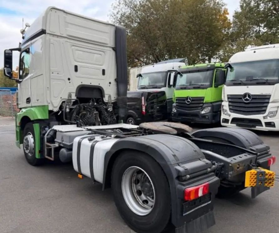 Mercedes-Benz ACTROS 1848 HAD/ 4X4/ HYDRAULIKA - Gjysmë-kamion: foto 2 Mercedes-Benz ACTROS 1848 HAD/ 4X4/ HYDRAULIKA - Gjysmë-kamion: foto 2