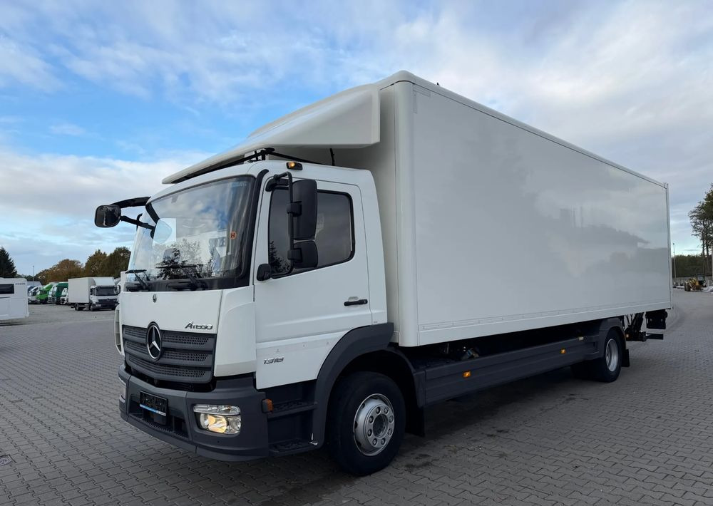 Mercedes-Benz ATEGO 1318 IZOTERMA 20 PALET! - Kamion vagonetë: foto 2 Mercedes-Benz ATEGO 1318 IZOTERMA 20 PALET! - Kamion vagonetë: foto 2