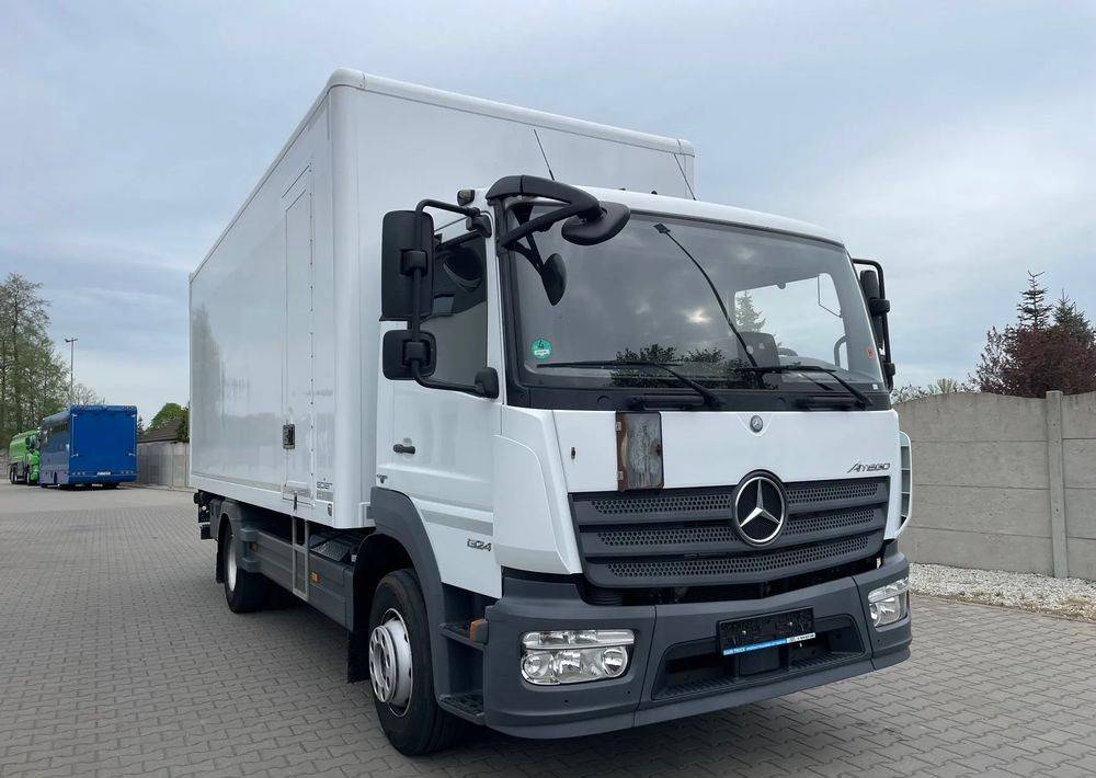 Mercedes-Benz ATEGO 1324, 15 EUROPALET, ŁADOWNOŚĆ 7,5 T - Kamion vagonetë: foto 3 Mercedes-Benz ATEGO 1324, 15 EUROPALET, ŁADOWNOŚĆ 7,5 T - Kamion vagonetë: foto 3