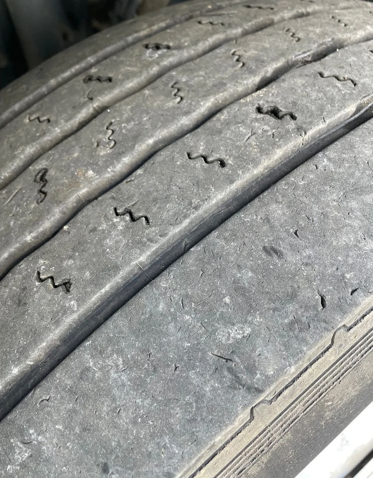 Kamion vetëngarkues Scania R410 Hakowiec MEILLER RK20 65: foto 18 Kamion vetëngarkues Scania R410 Hakowiec MEILLER RK20 65: foto 18