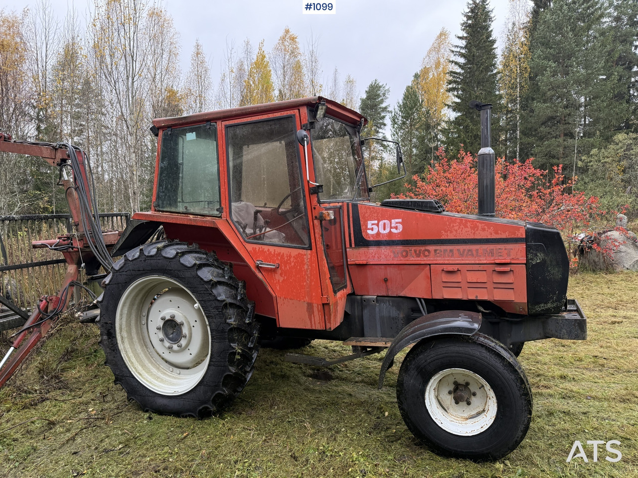 Valmet 505 Tractor and forestry trailer - Traktor, Rimorkio pylltarie: foto 1 Valmet 505 Tractor and forestry trailer - Traktor, Rimorkio pylltarie: foto 1