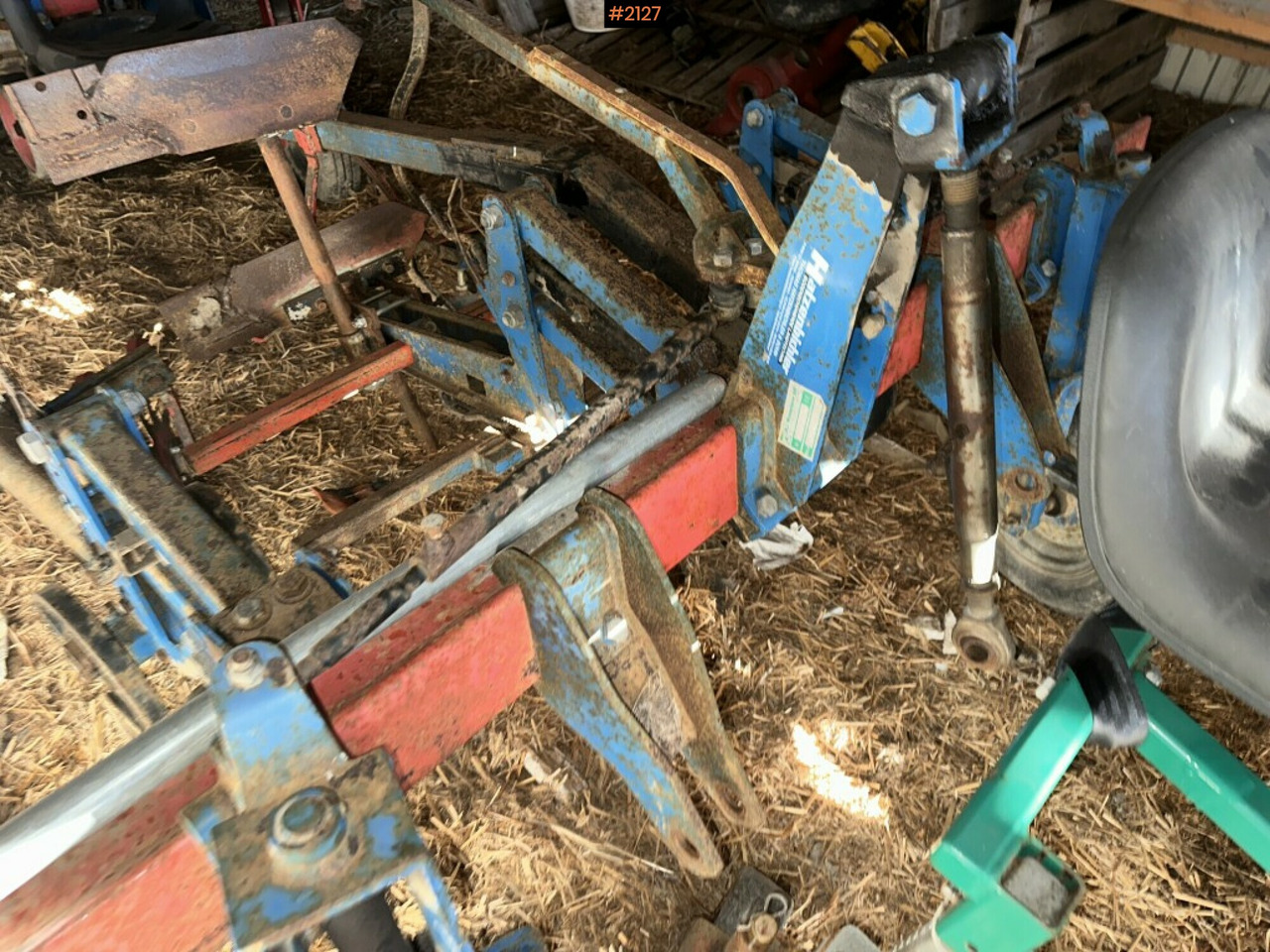 Row crop cleaner Hatzenbichler - Pajisje për lirimin e tokës: foto 4 Row crop cleaner Hatzenbichler - Pajisje për lirimin e tokës: foto 4