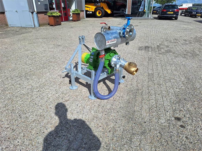 Rovatti T3K80/2E PTO pomp op bok - Spërkatës i montuar në traktor: foto 4 Rovatti T3K80/2E PTO pomp op bok - Spërkatës i montuar në traktor: foto 4