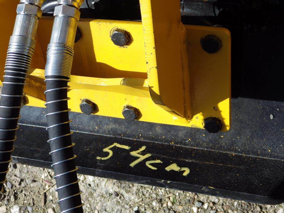 Anbauverdichter BLK4 Hydro-Rüttelplatte MS03 (netto 2600,00) - Pllakë vibratori, Kokë: foto 2 Anbauverdichter BLK4 Hydro-Rüttelplatte MS03 (netto 2600,00) - Pllakë vibratori, Kokë: foto 2