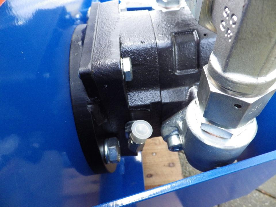 Trince pyllore Mulcher Forstmulcher Bagger-Mulcher (netto 4500 Euro): foto 11 Trince pyllore Mulcher Forstmulcher Bagger-Mulcher (netto 4500 Euro): foto 11