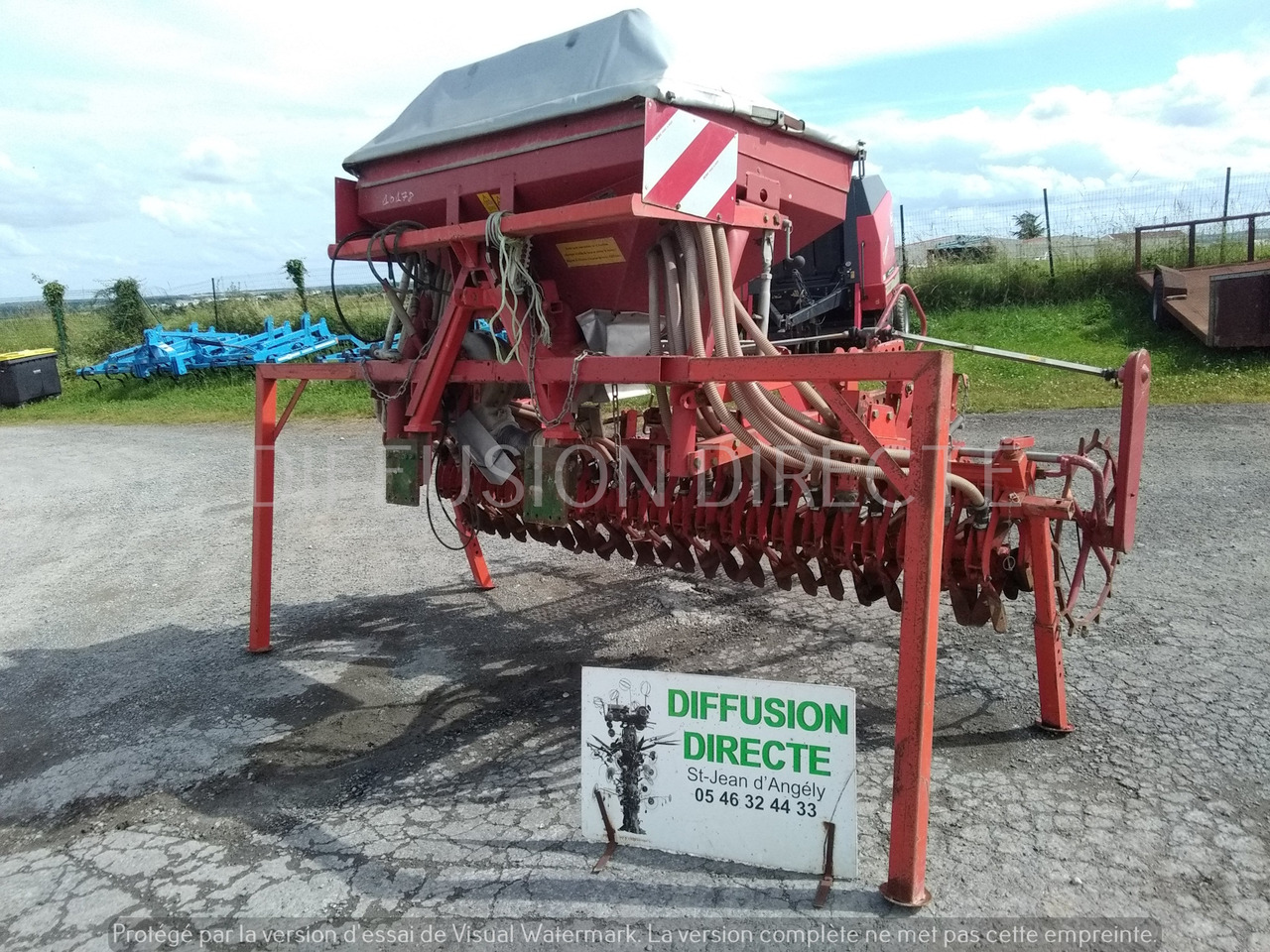 KUHN SEMOIR EN LIGNE ACCORD PNEUMATIC - Mbjellëse e kombinuar në radhë: foto 1 KUHN SEMOIR EN LIGNE ACCORD PNEUMATIC - Mbjellëse e kombinuar në radhë: foto 1