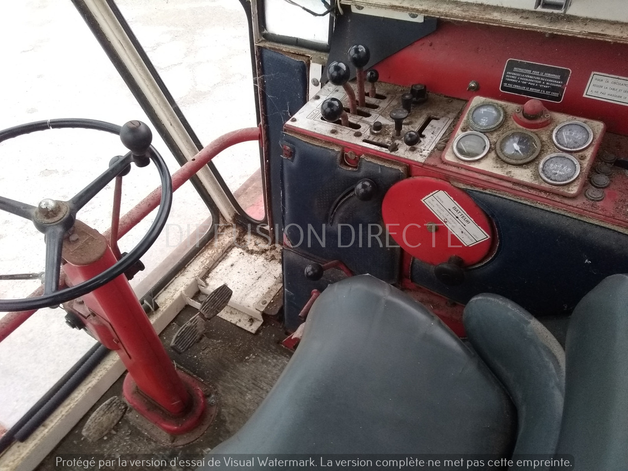 MASSEY FERGUSON MOISSONNEUSE BATTEUSE 620 - Autokombajnë: foto 4 MASSEY FERGUSON MOISSONNEUSE BATTEUSE 620 - Autokombajnë: foto 4