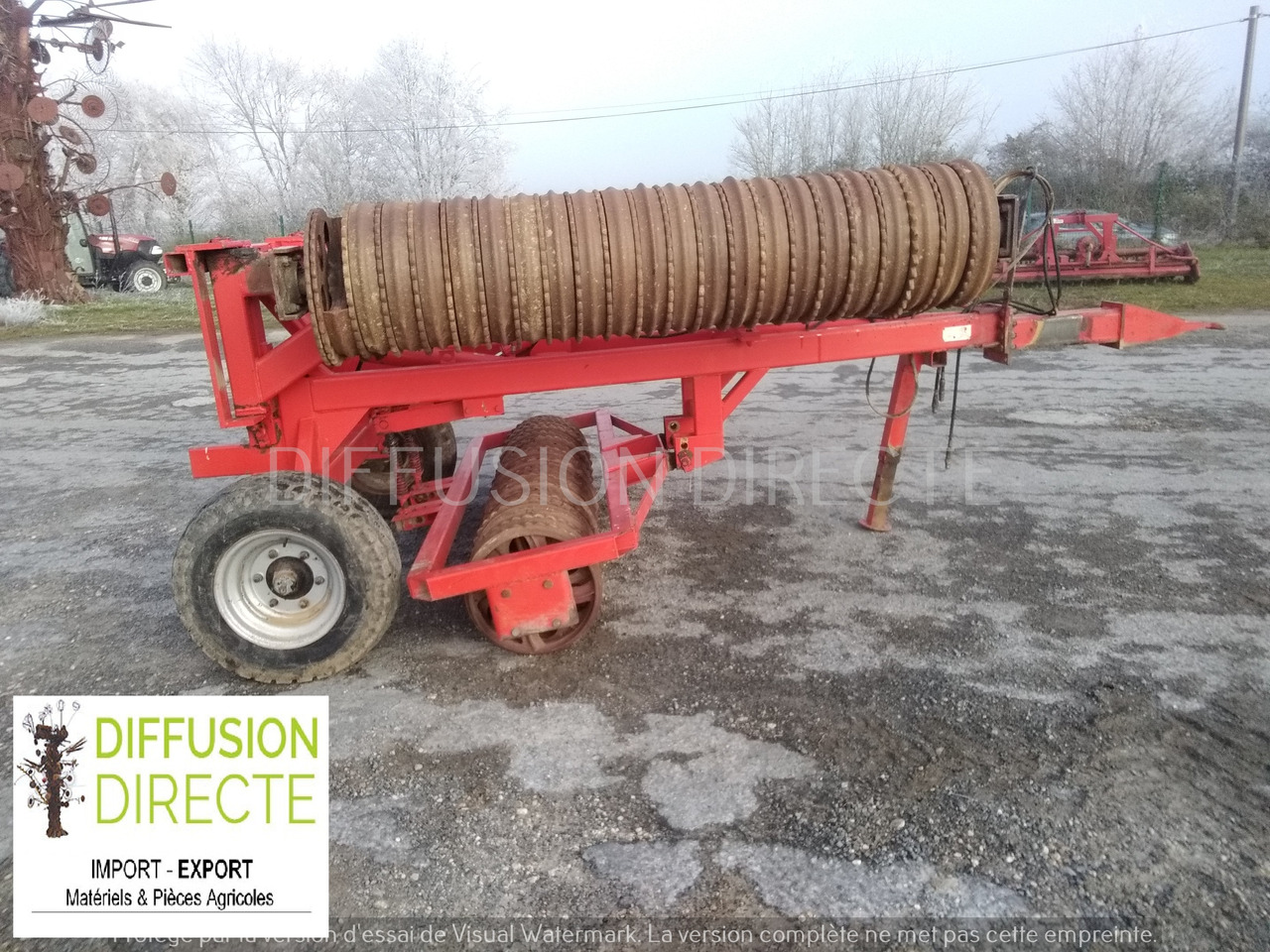 QUIVOGNE ROULEAU CAMBRIDGE R 630 - Rul bujqësor: foto 1 QUIVOGNE ROULEAU CAMBRIDGE R 630 - Rul bujqësor: foto 1